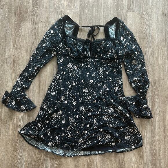 Free People Tess Mini Dress Black & Tan Floral Size Medium - Picture 1 of 7